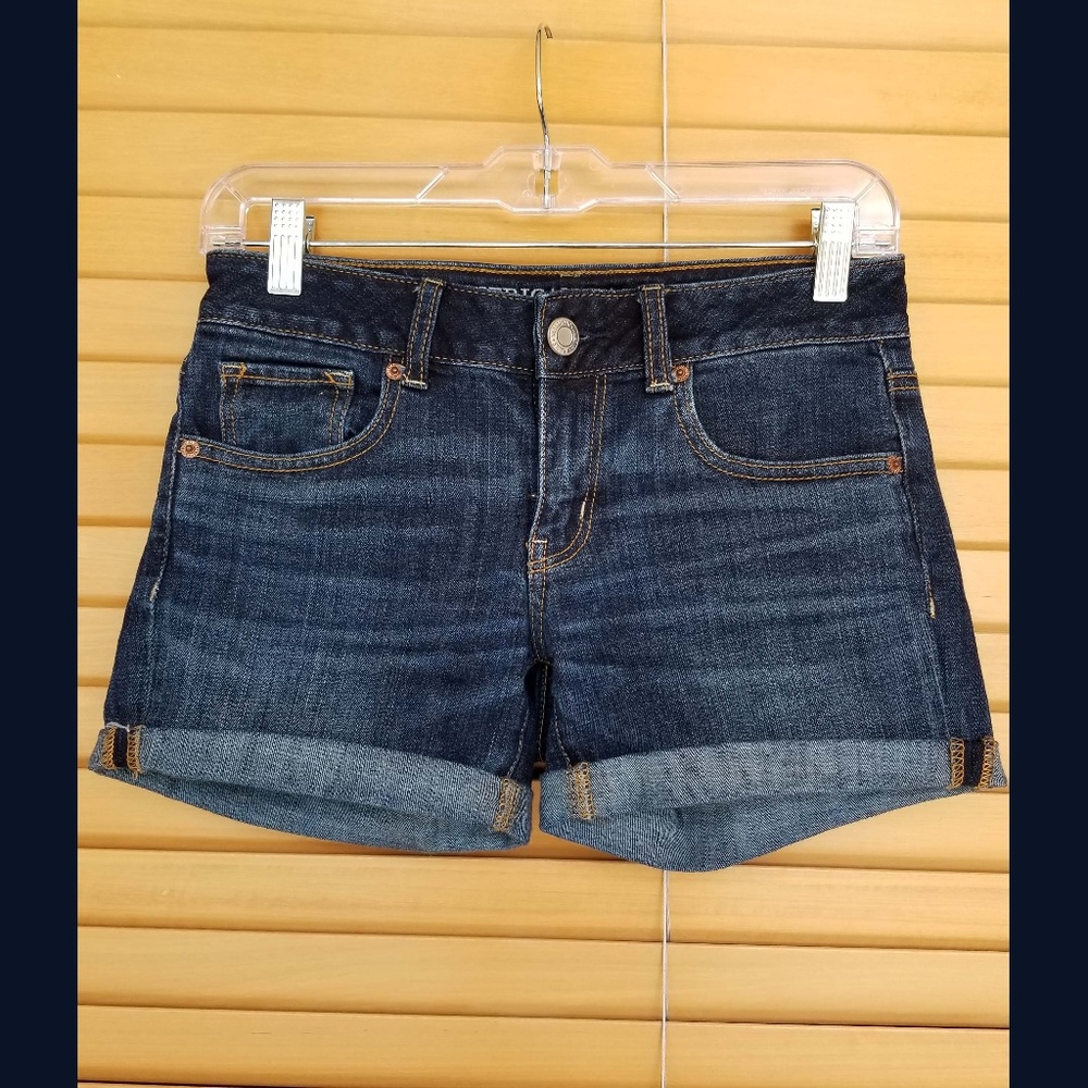 American Eagle Outfitters low rise jean shorts